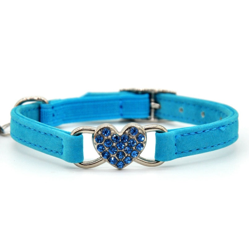 Love-Themed Cat Collar – Adjustable & Cute