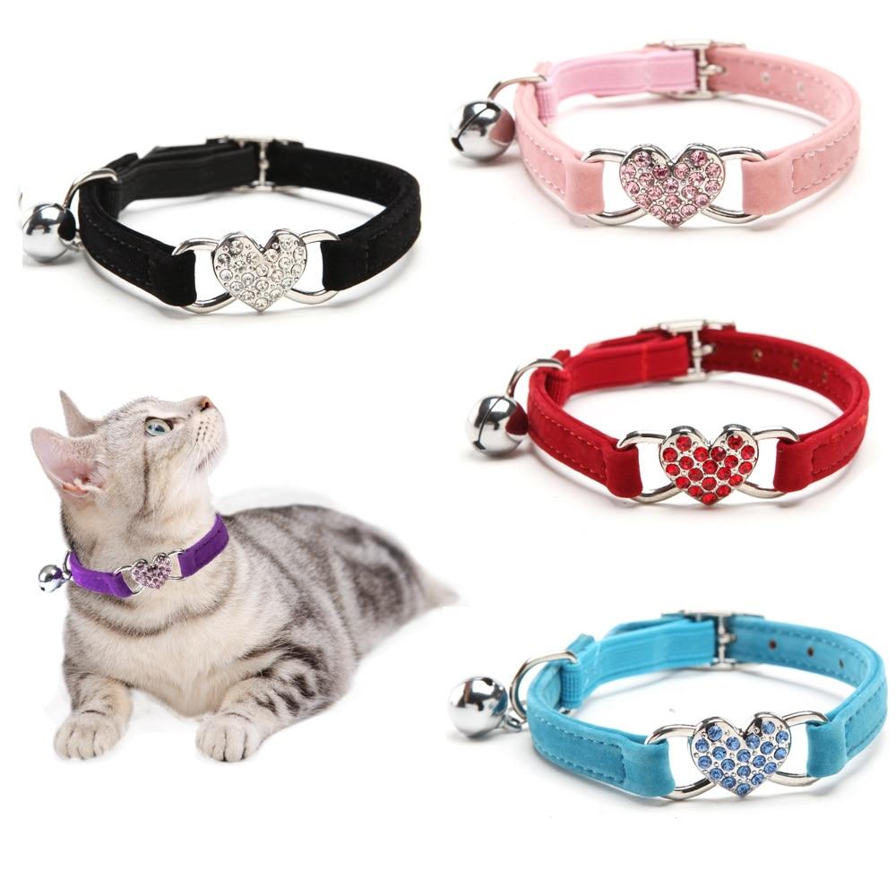 Love-Themed Cat Collar – Adjustable & Cute