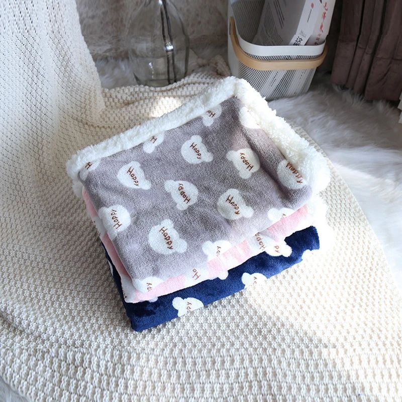 Thick Lamb Fleece Pet Blanket – Soft Winter Dog Cat Cushion