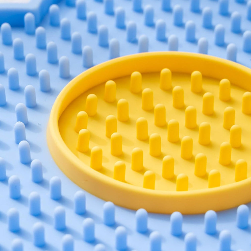 Flower Lick Pad – Slow Feeder for Cats & Dogs