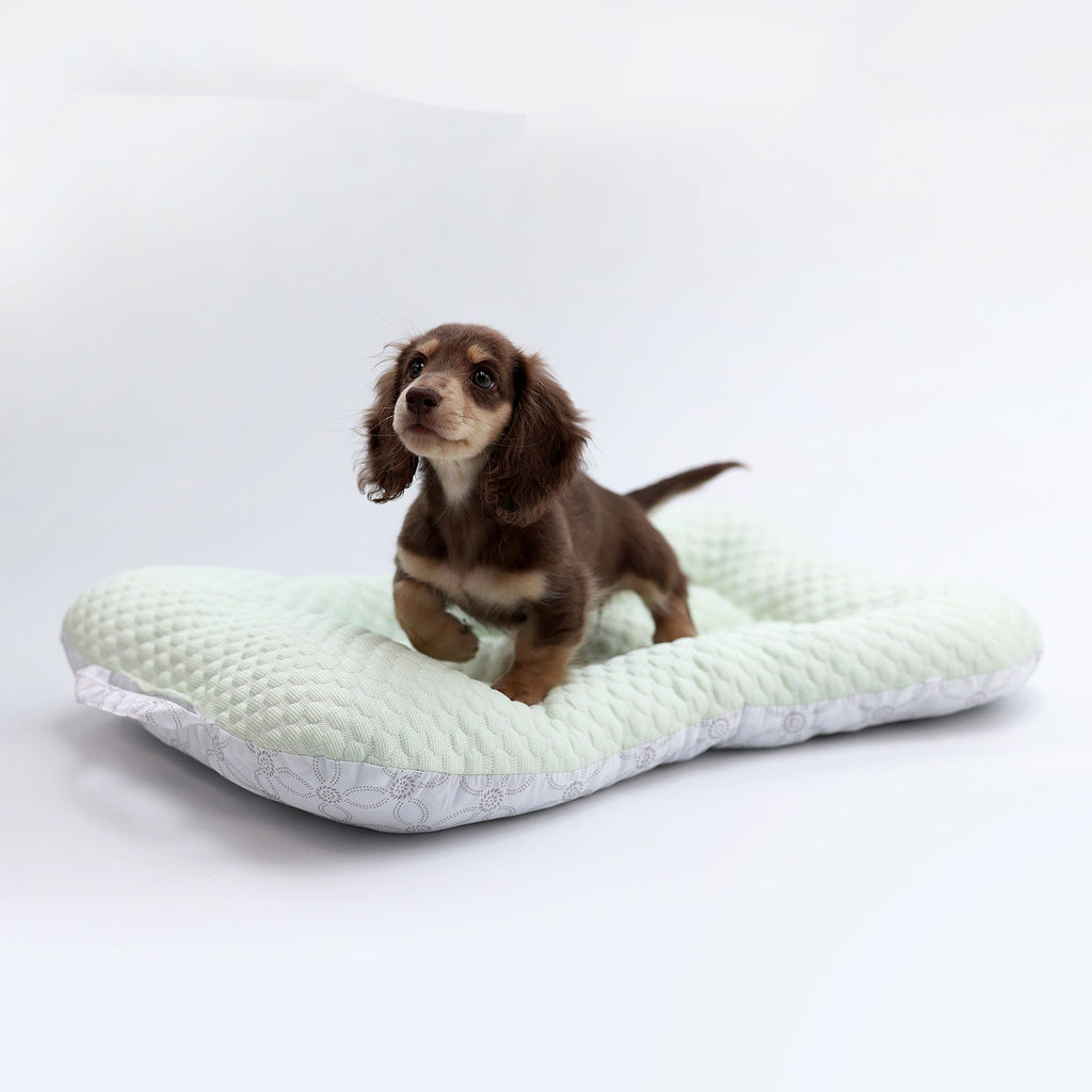 Pet Ice Mat – Non-Stick Hair-Resistant Cooling Pad