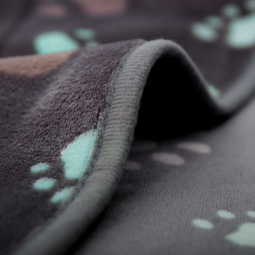 Cat Flannel Blanket – Thickened Pet Throw